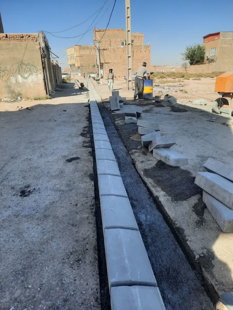 پروژه ۱۴۰ میلیارد ریالی جدول‌گذاری شوارع محله جمکران قم به پیشرفت ۵۰ درصدی رسید